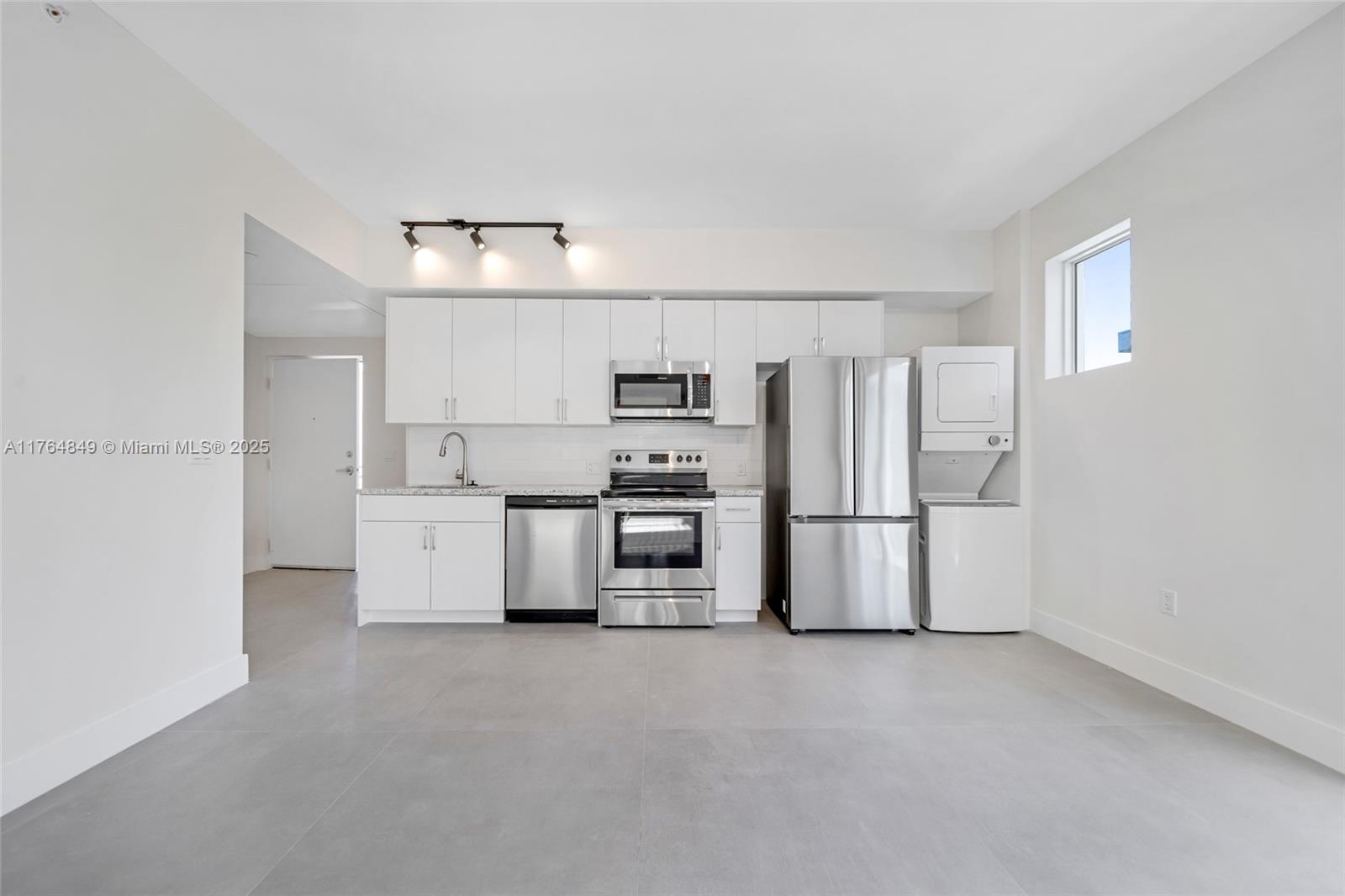 1536 NW 15th Ave # 206