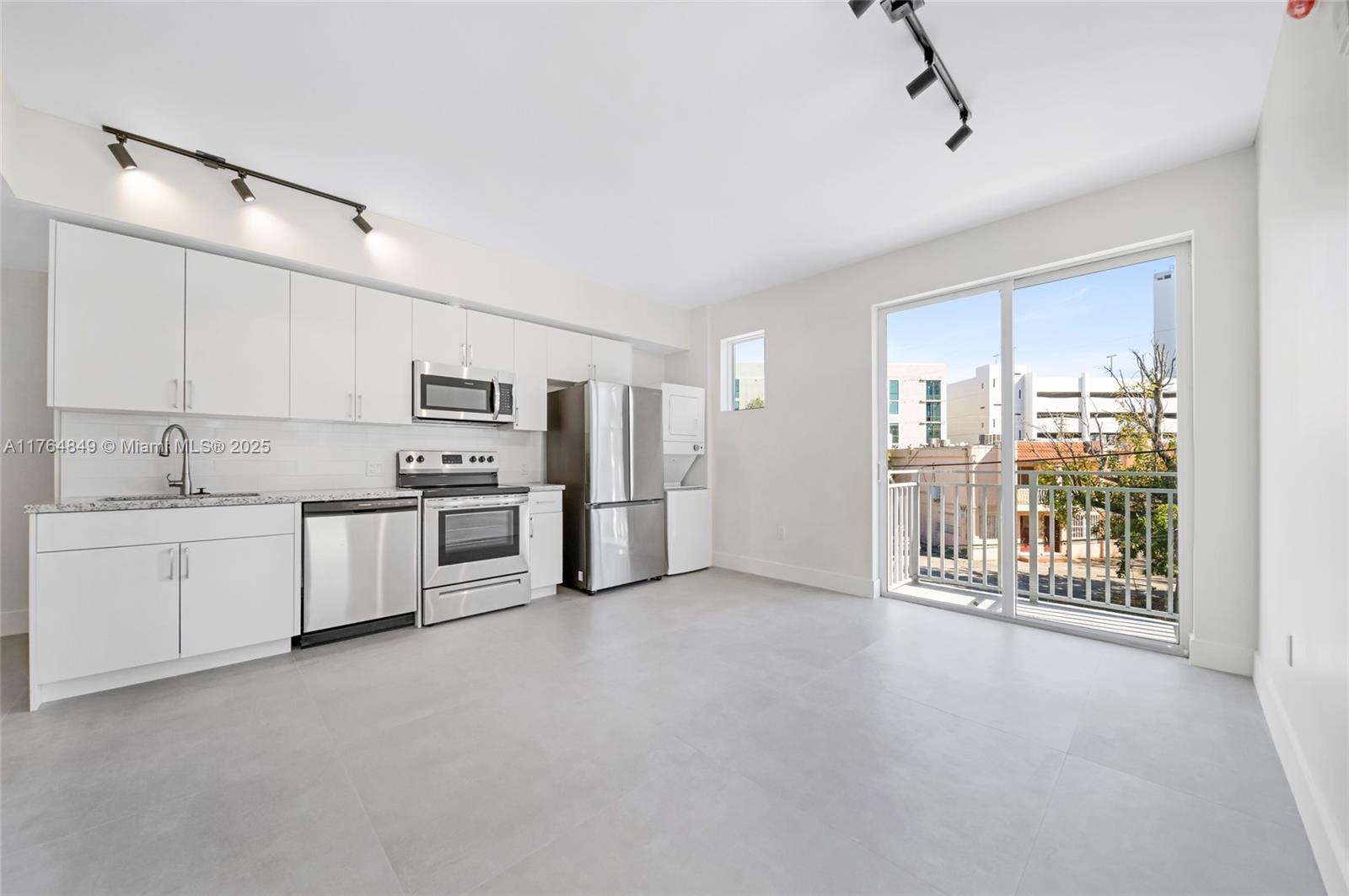 1536 NW 15th Ave # 206