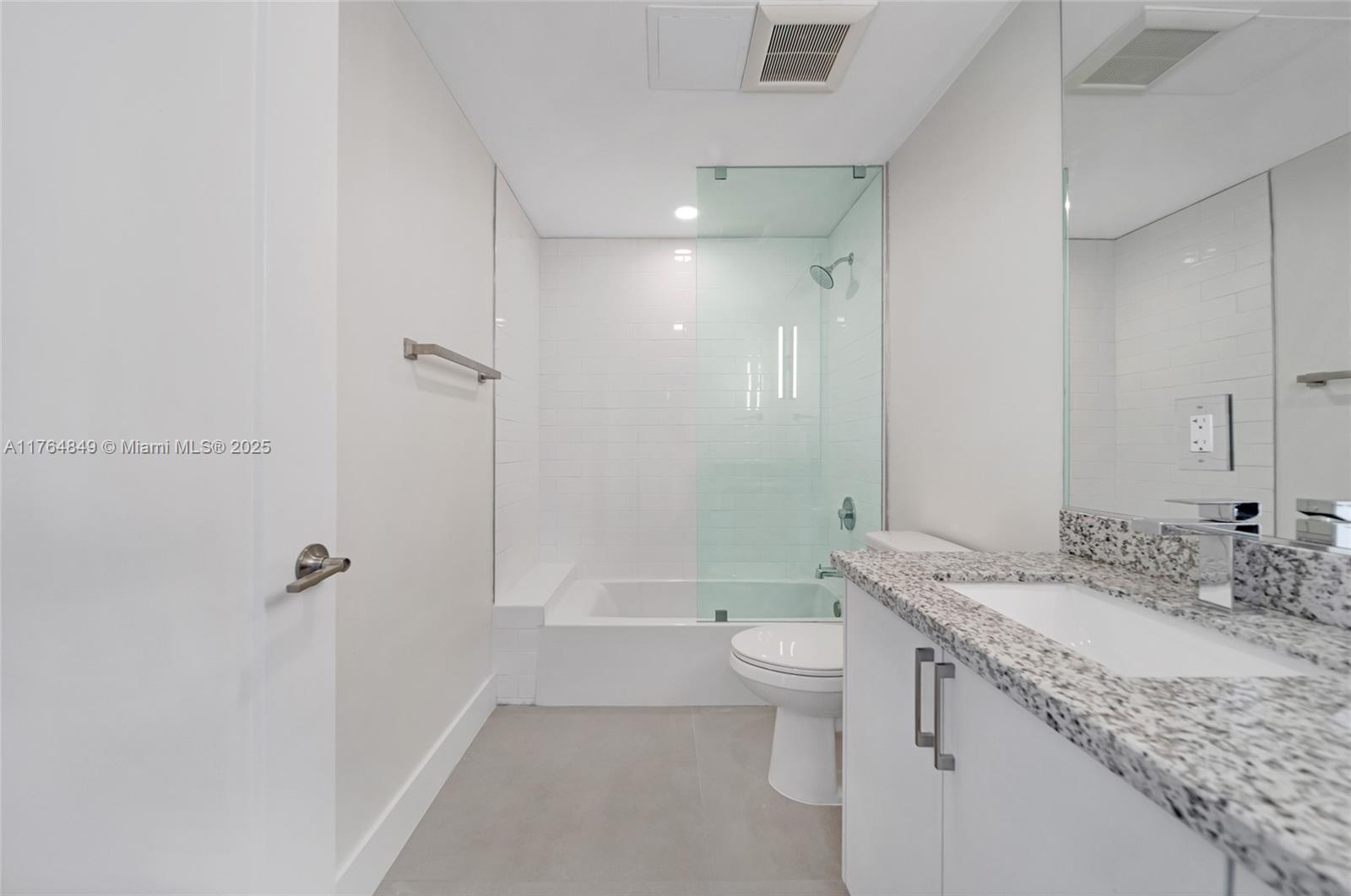 1536 NW 15th Ave # 206