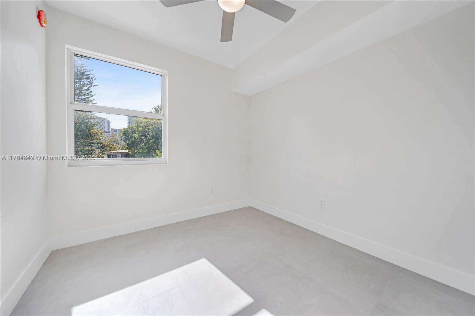 1536 NW 15th Ave # 206