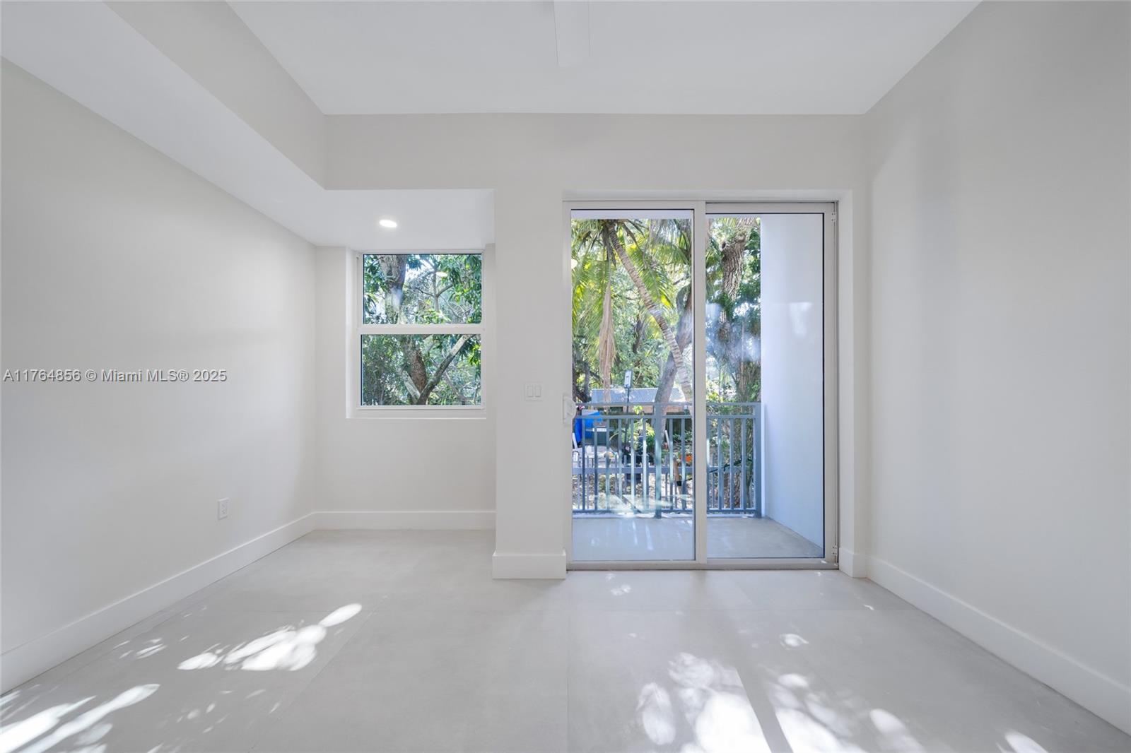 1536 NW 15th Ave # 102