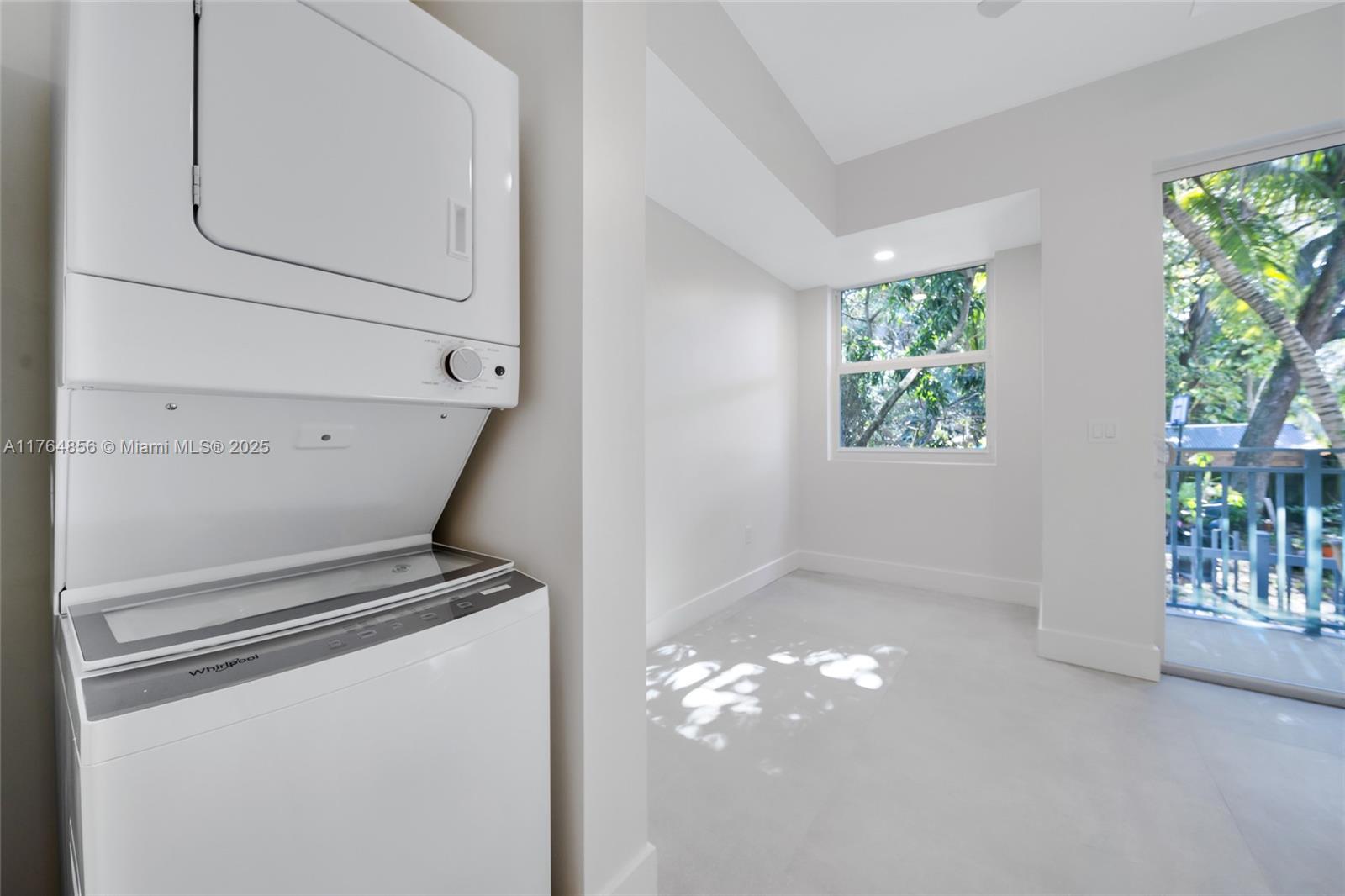 1536 NW 15th Ave # 102
