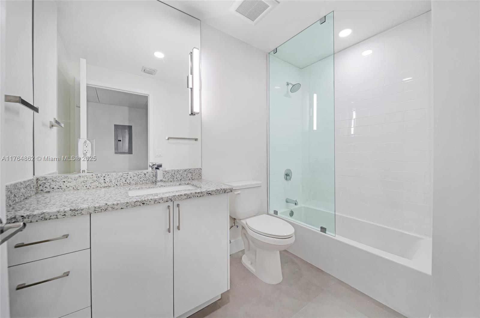 1536 NW 15th Ave # 203