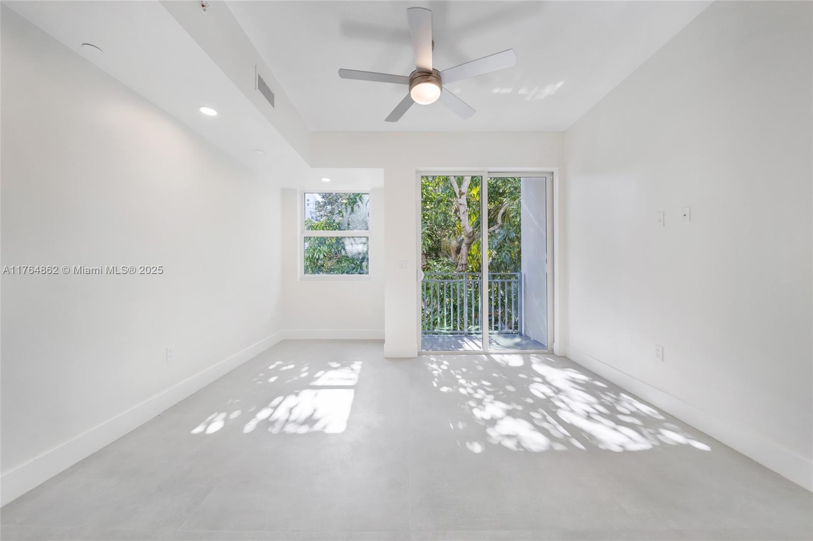 1536 NW 15th Ave # 203