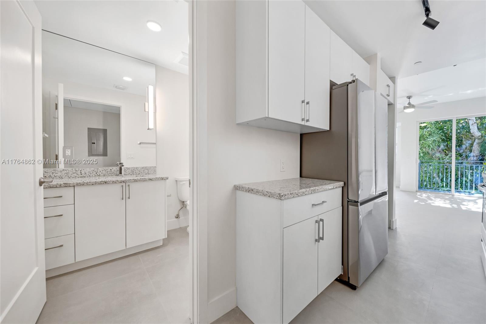 1536 NW 15th Ave # 203