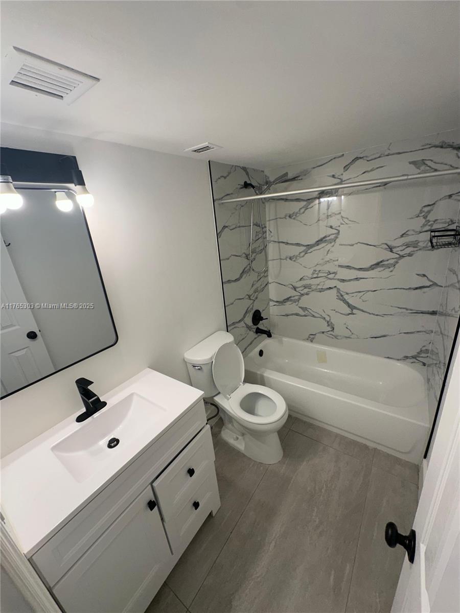 4111 Stirling Rd # 202