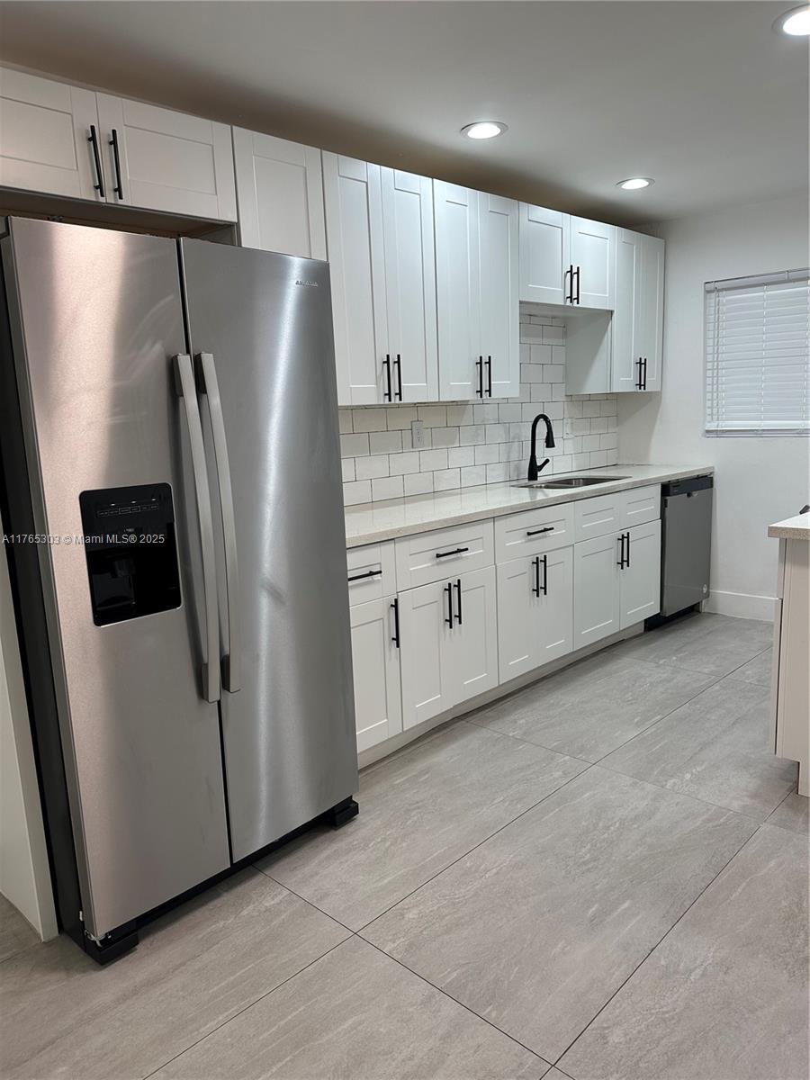 4111 Stirling Rd # 202