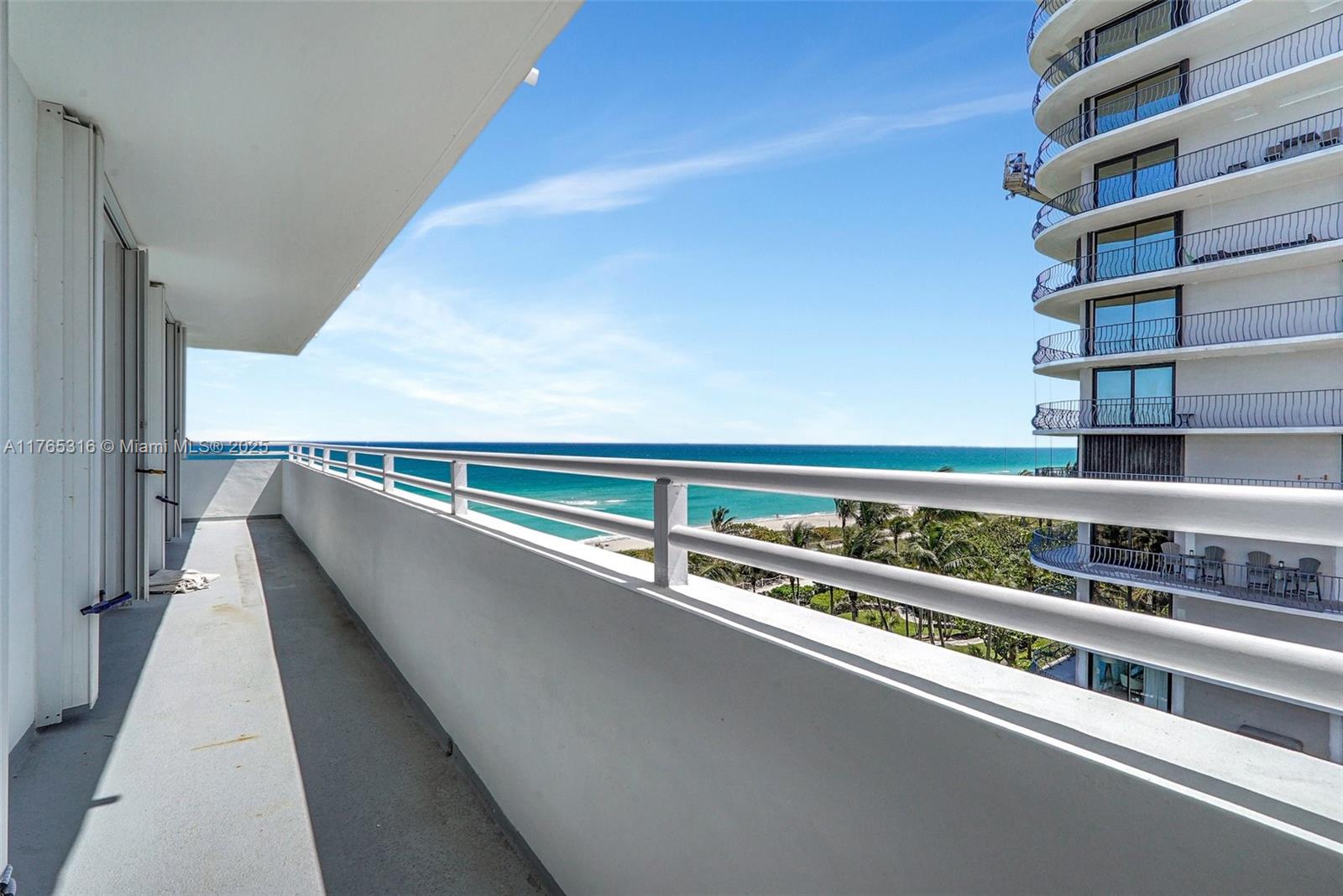 8911 Collins Ave # 605