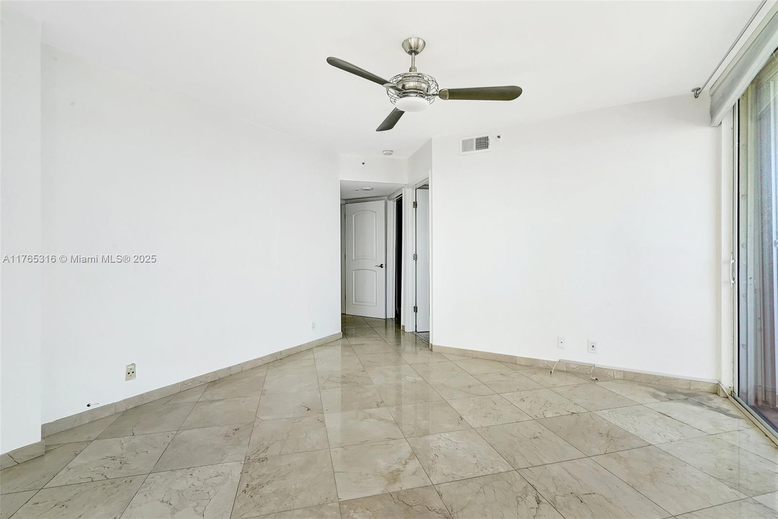 8911 Collins Ave # 605