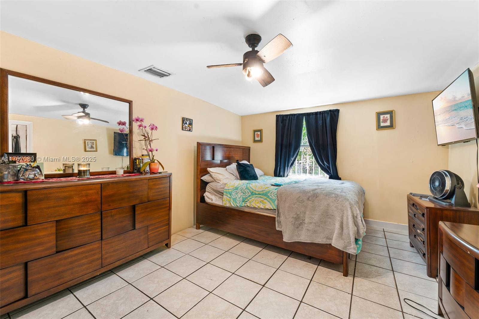 266 NE 57th St