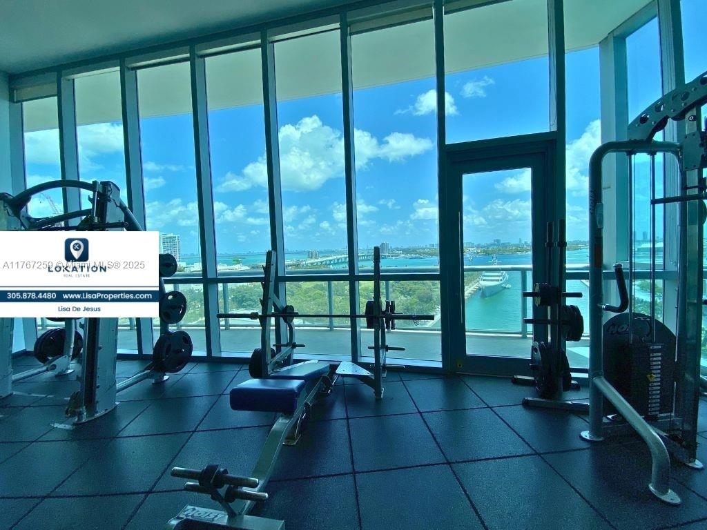 888 Biscayne Blvd # 4306