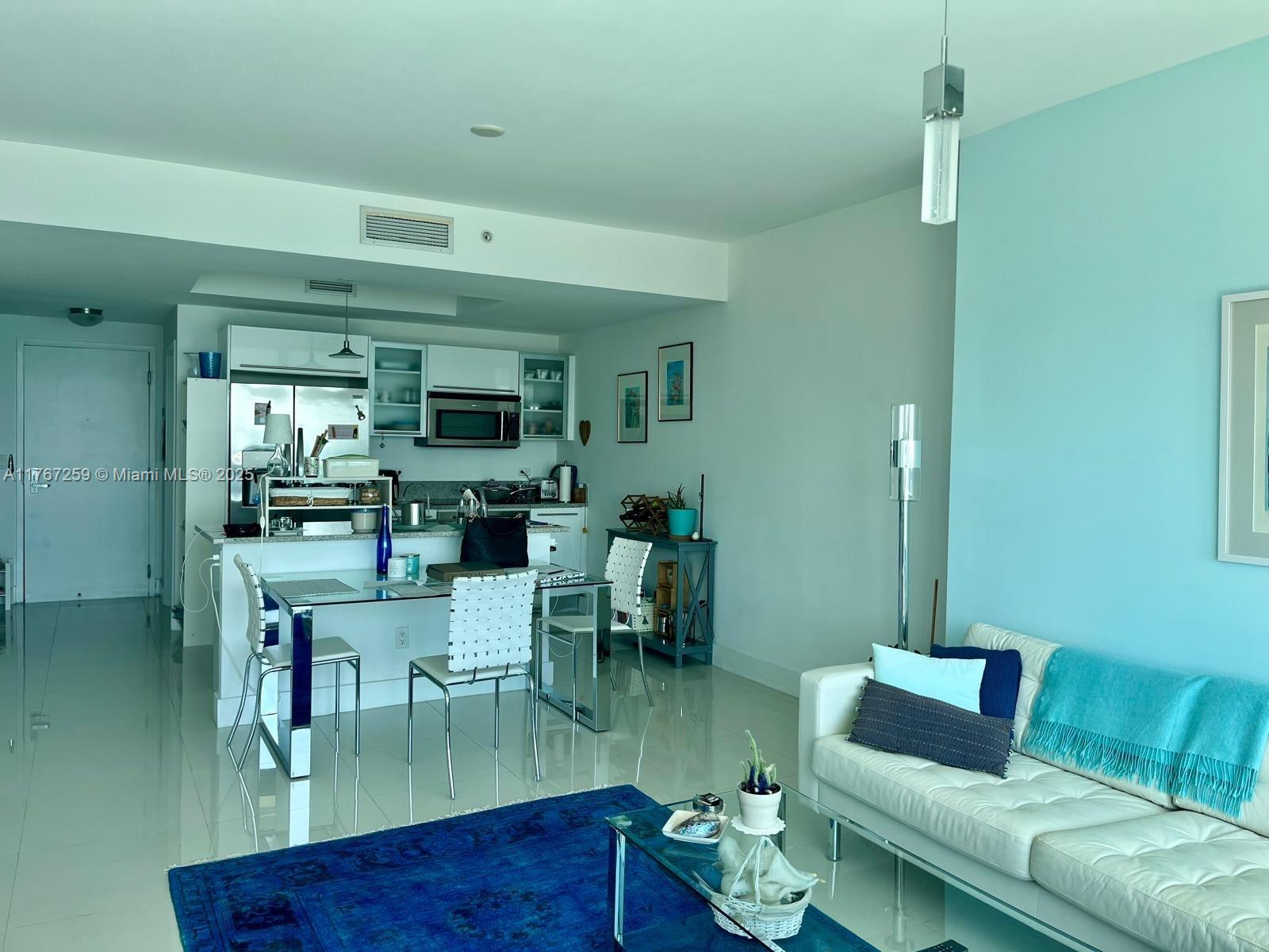 888 Biscayne Blvd # 4306
