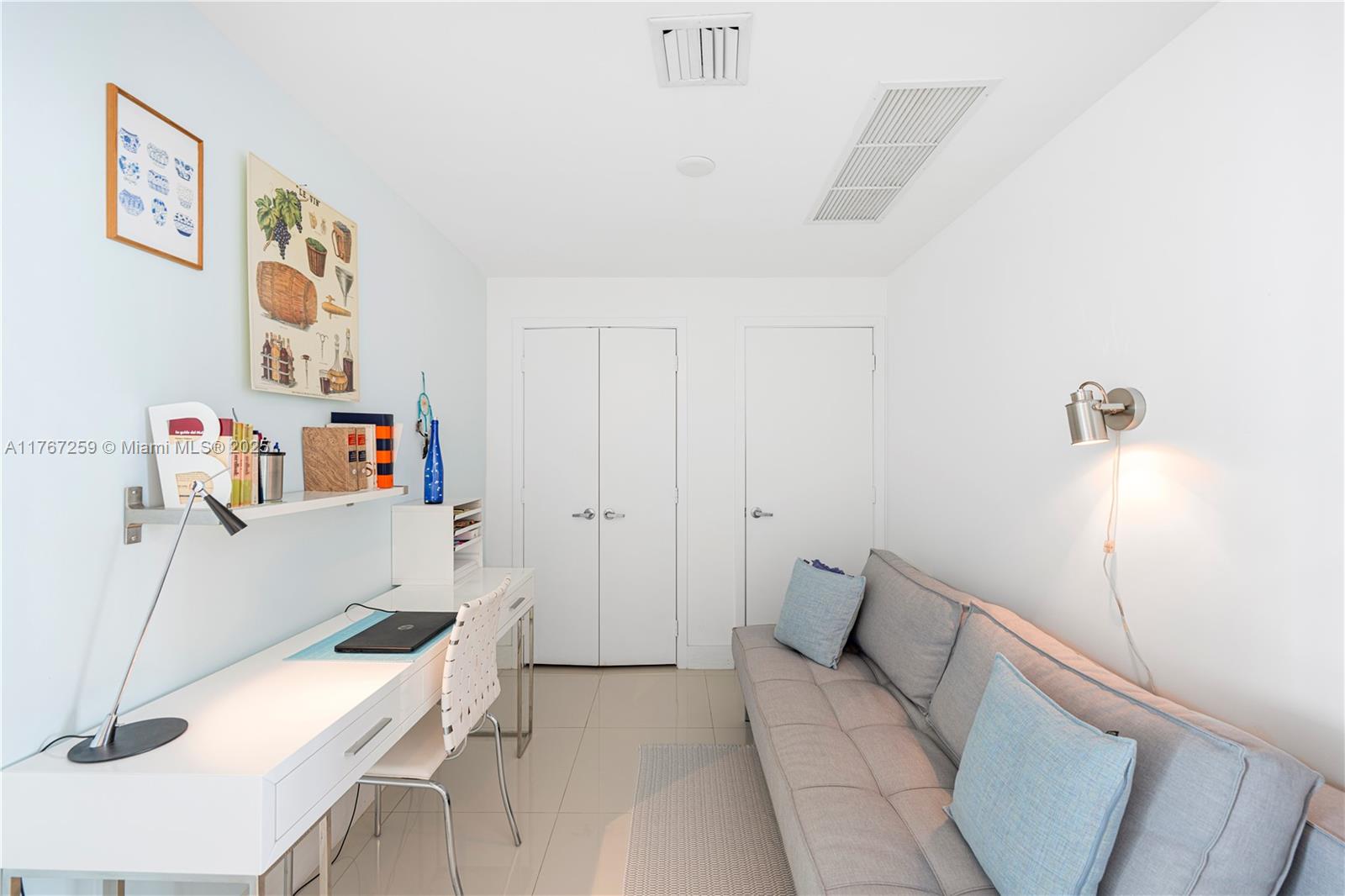 888 Biscayne Blvd # 4306