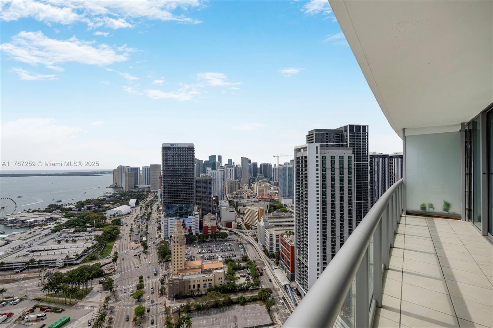 888 Biscayne Blvd # 4306