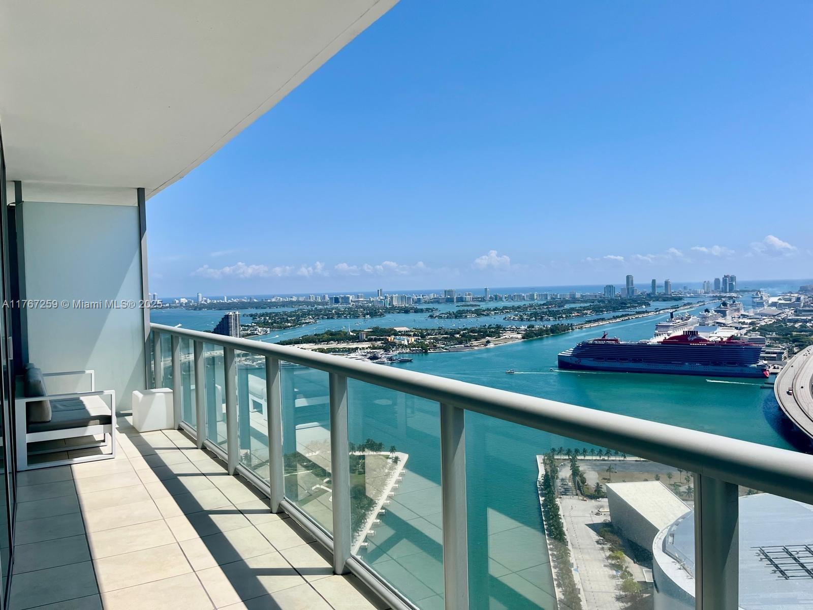 888 Biscayne Blvd # 4306
