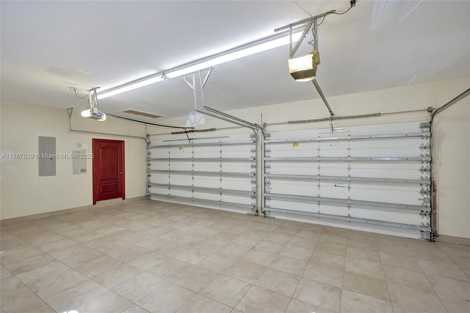 450 Esplanade Dr