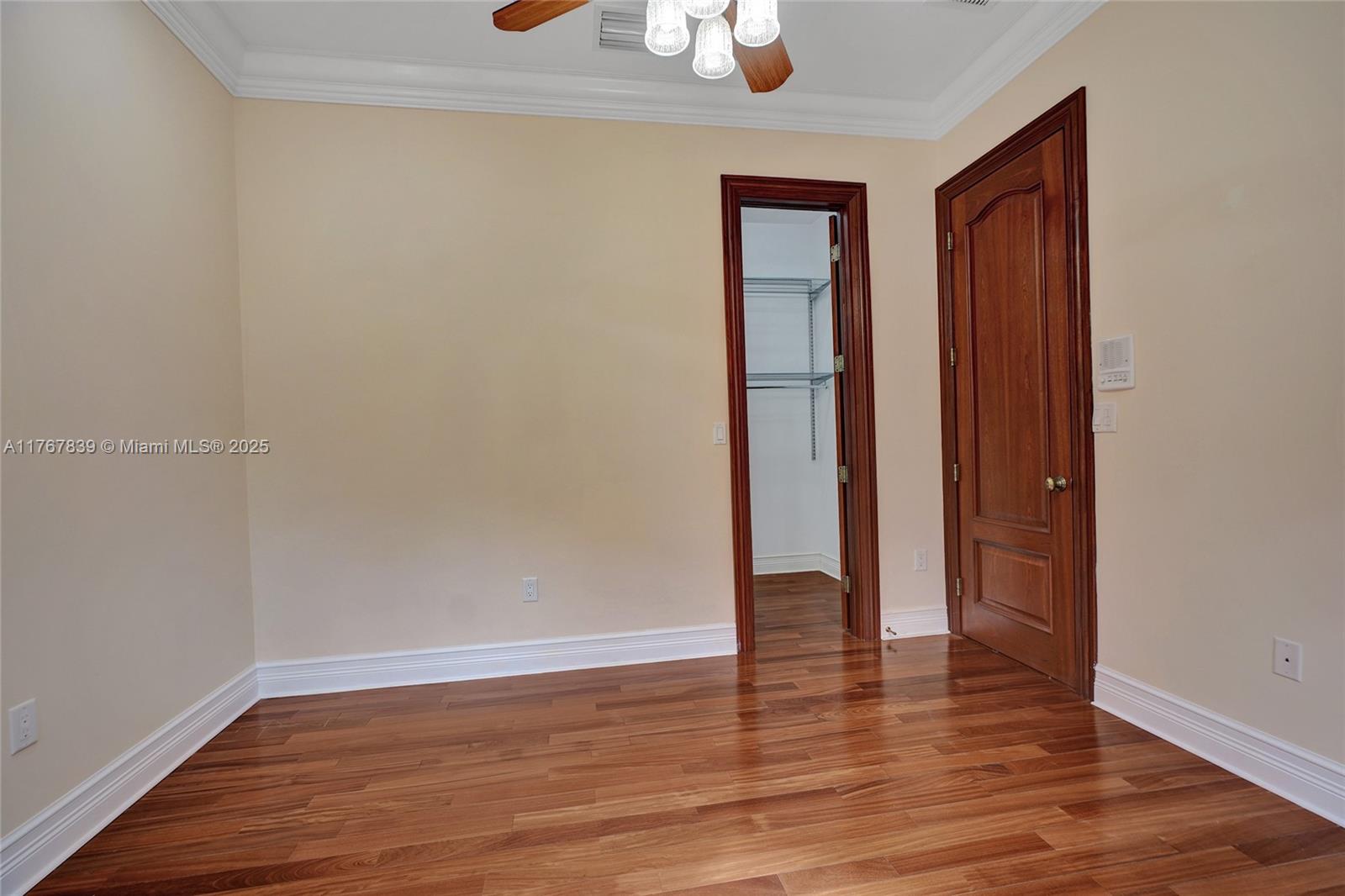 450 Esplanade Dr