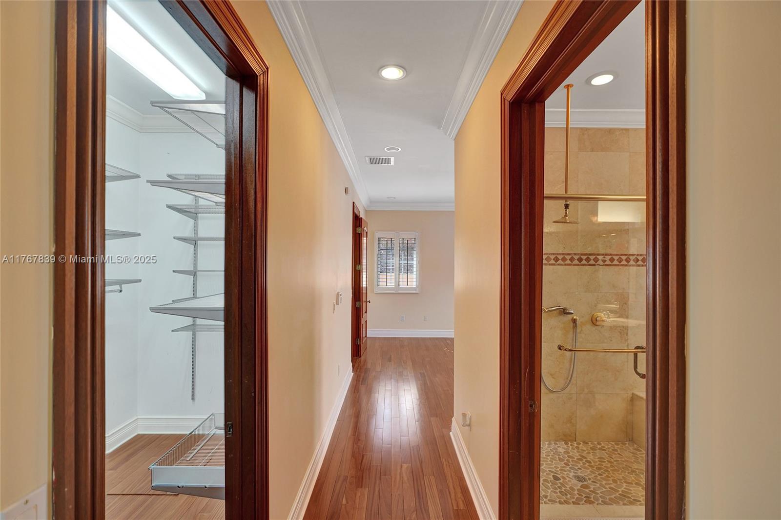 450 Esplanade Dr