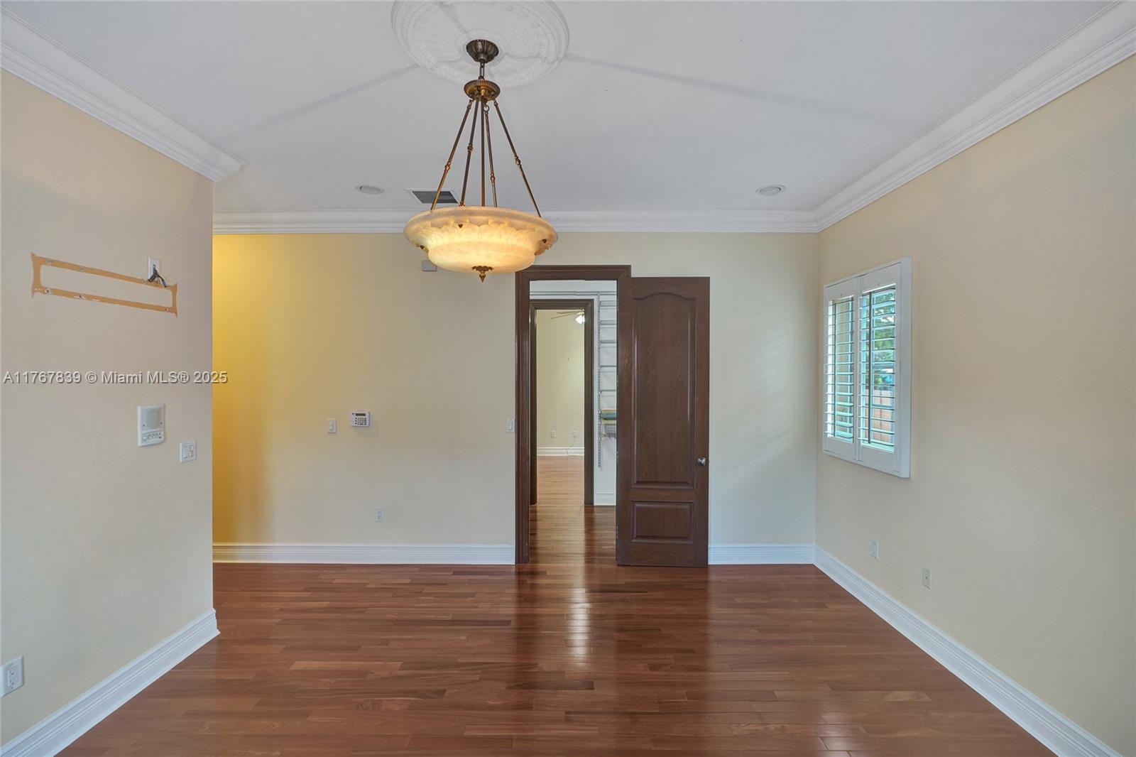 450 Esplanade Dr