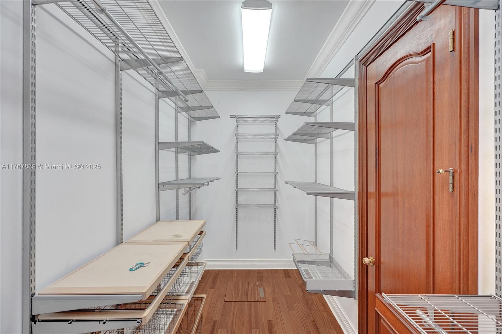 450 Esplanade Dr