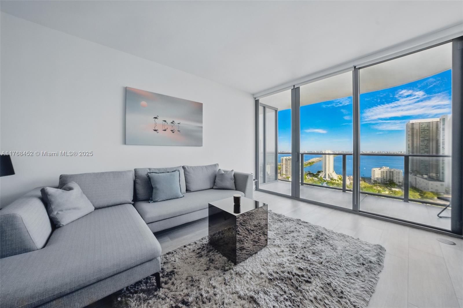 121 NE 34th St # 2805