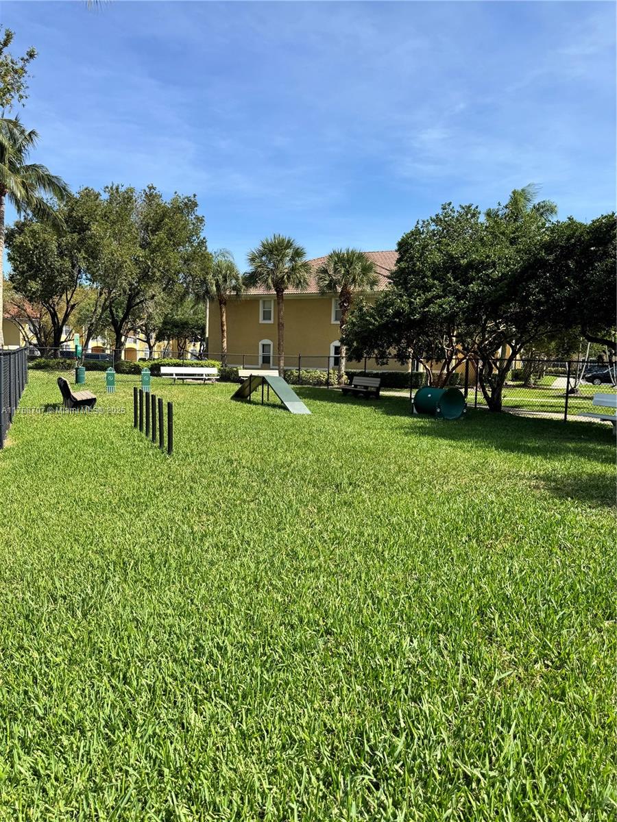 5530 NW 61st St # 303