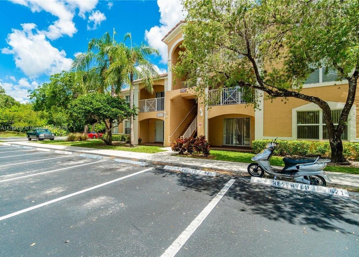 5530 NW 61st St # 303