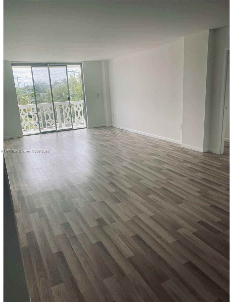 13155 Ixora Ct # 305