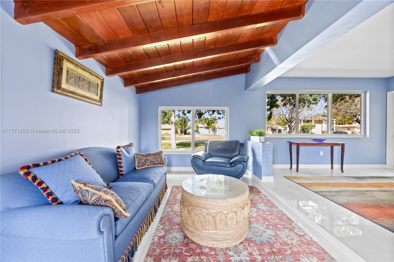 2241 Island Dr
