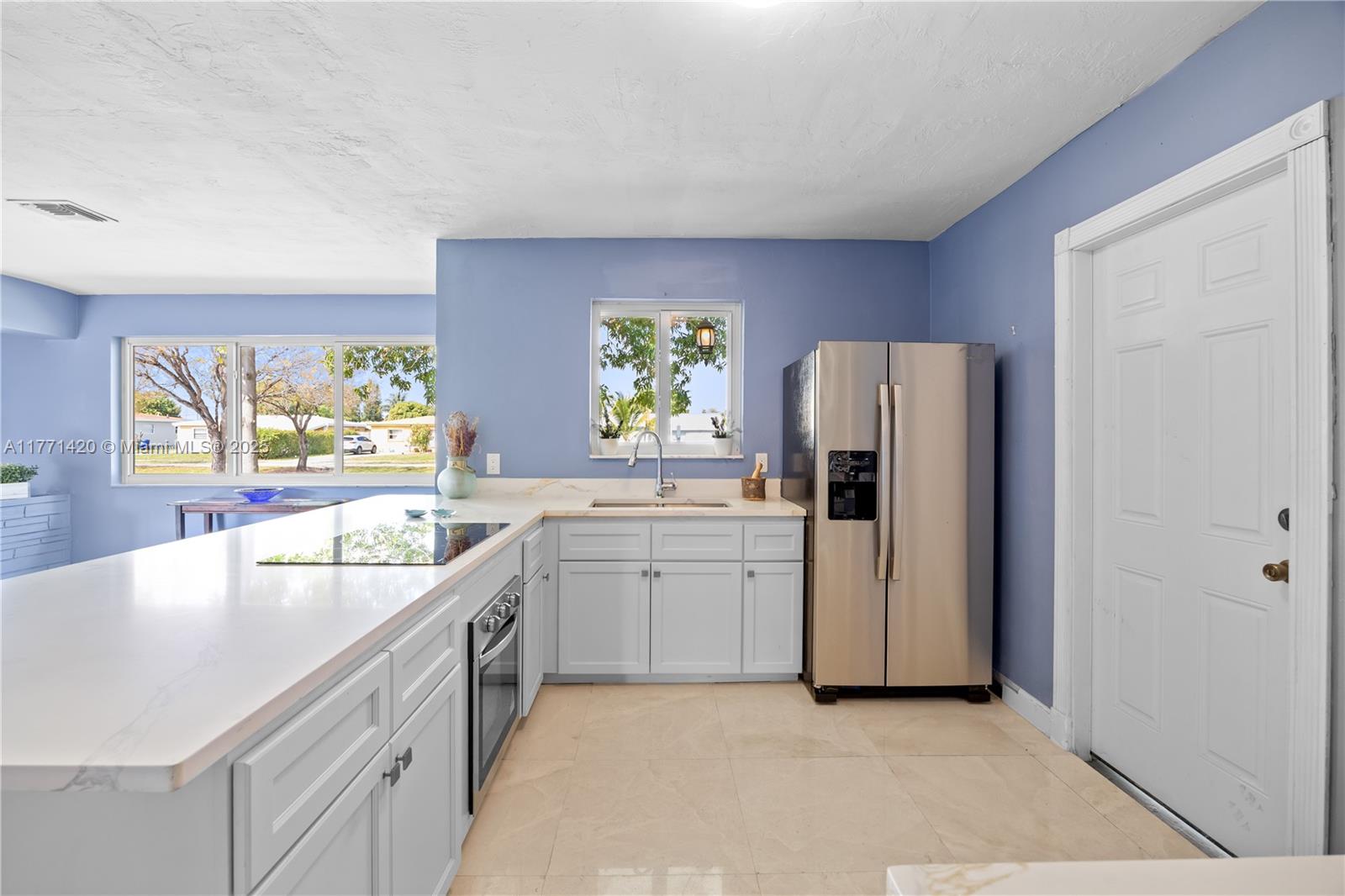 2241 Island Dr