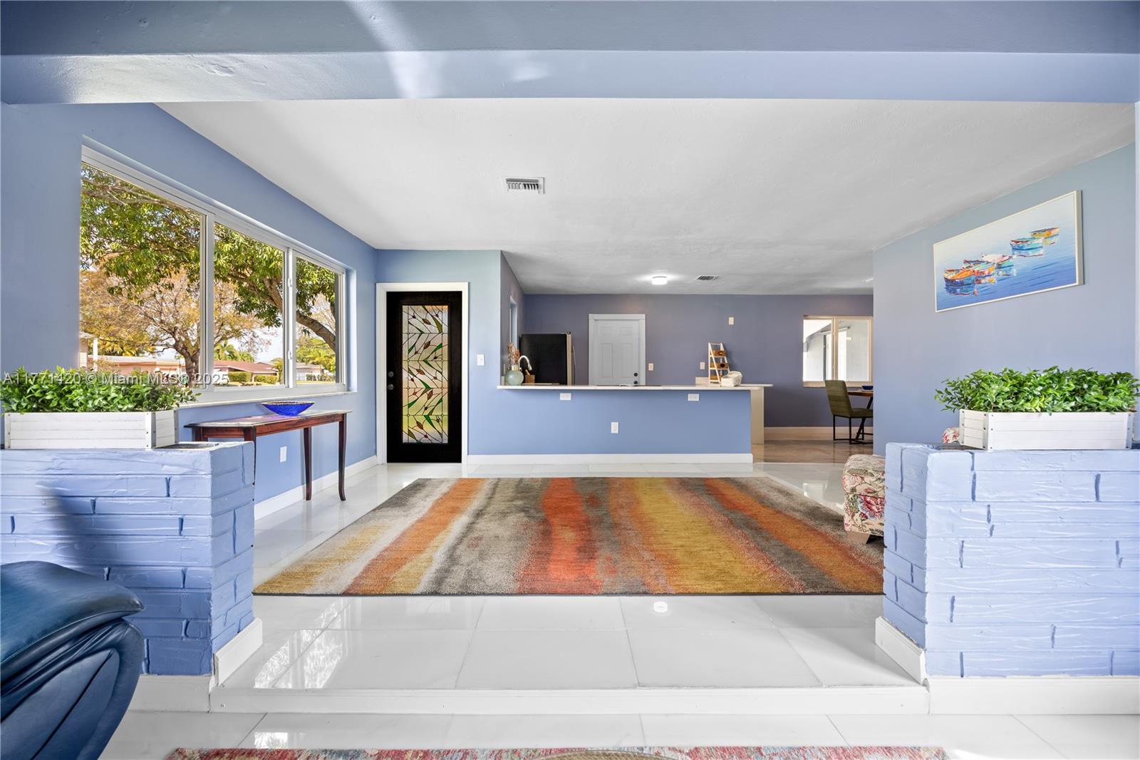 2241 Island Dr