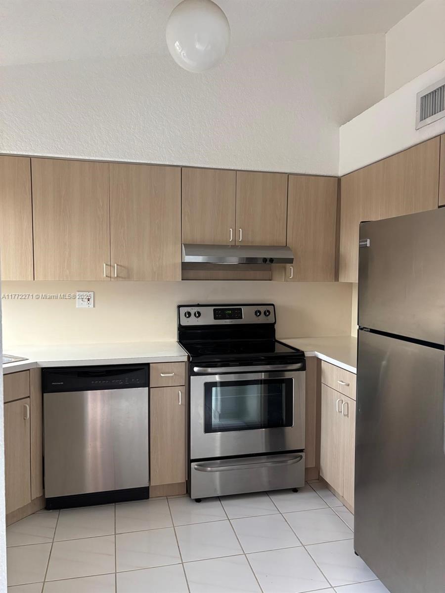 2390 W 74th St # 201