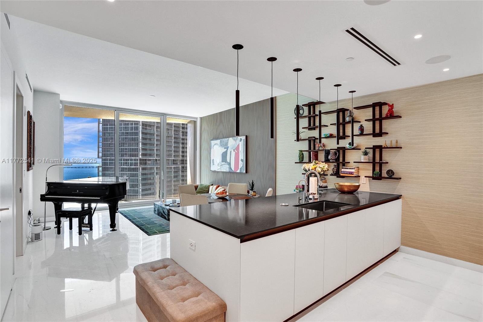 300 Biscayne Blvd Way # 2106
