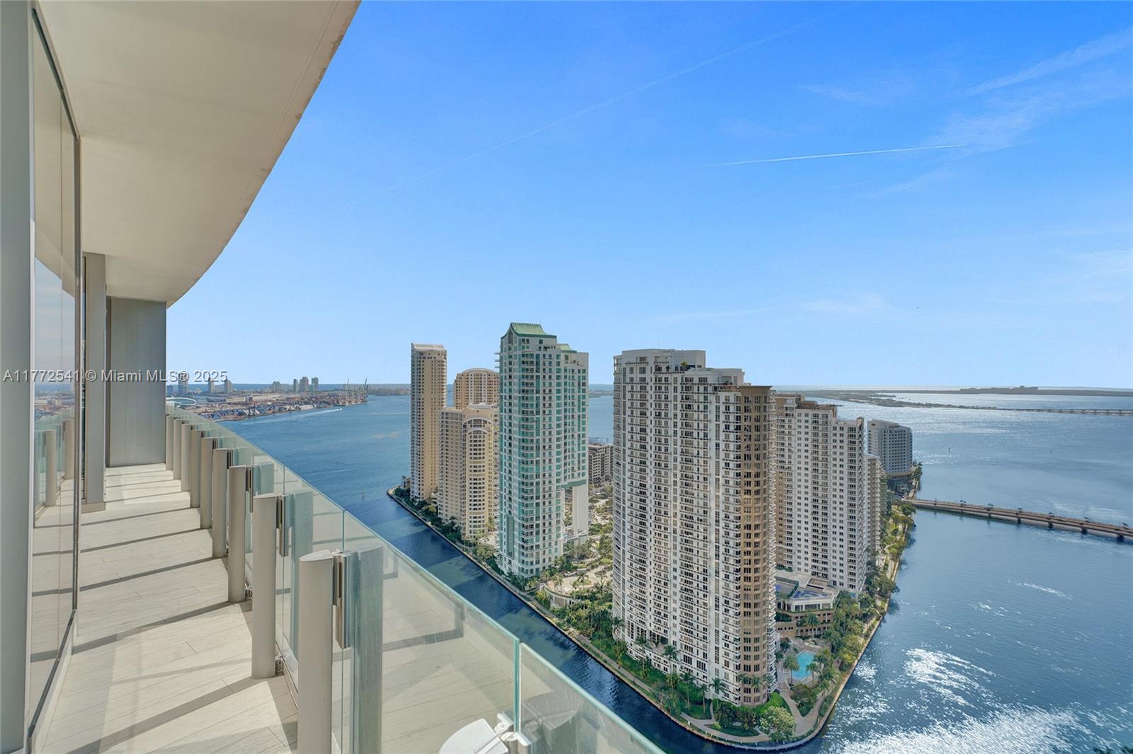 300 Biscayne Blvd Way # 2106