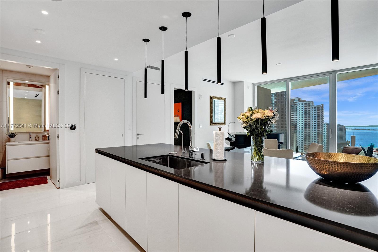 300 Biscayne Blvd Way # 2106