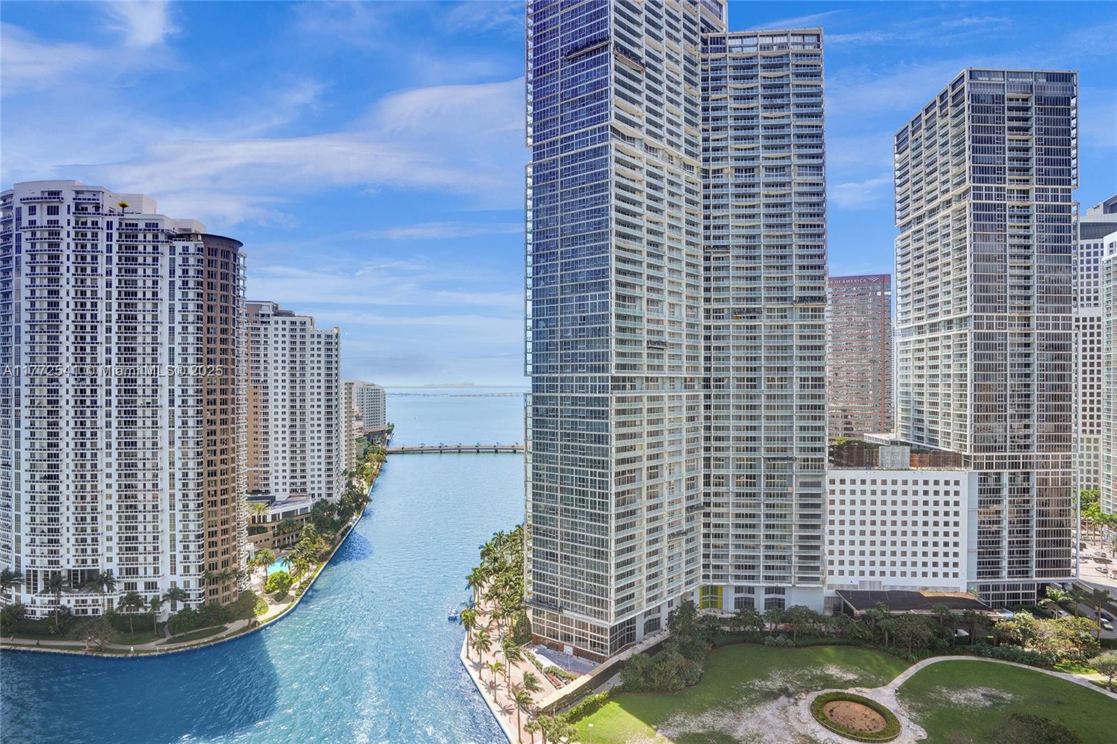 300 Biscayne Blvd Way # 2106