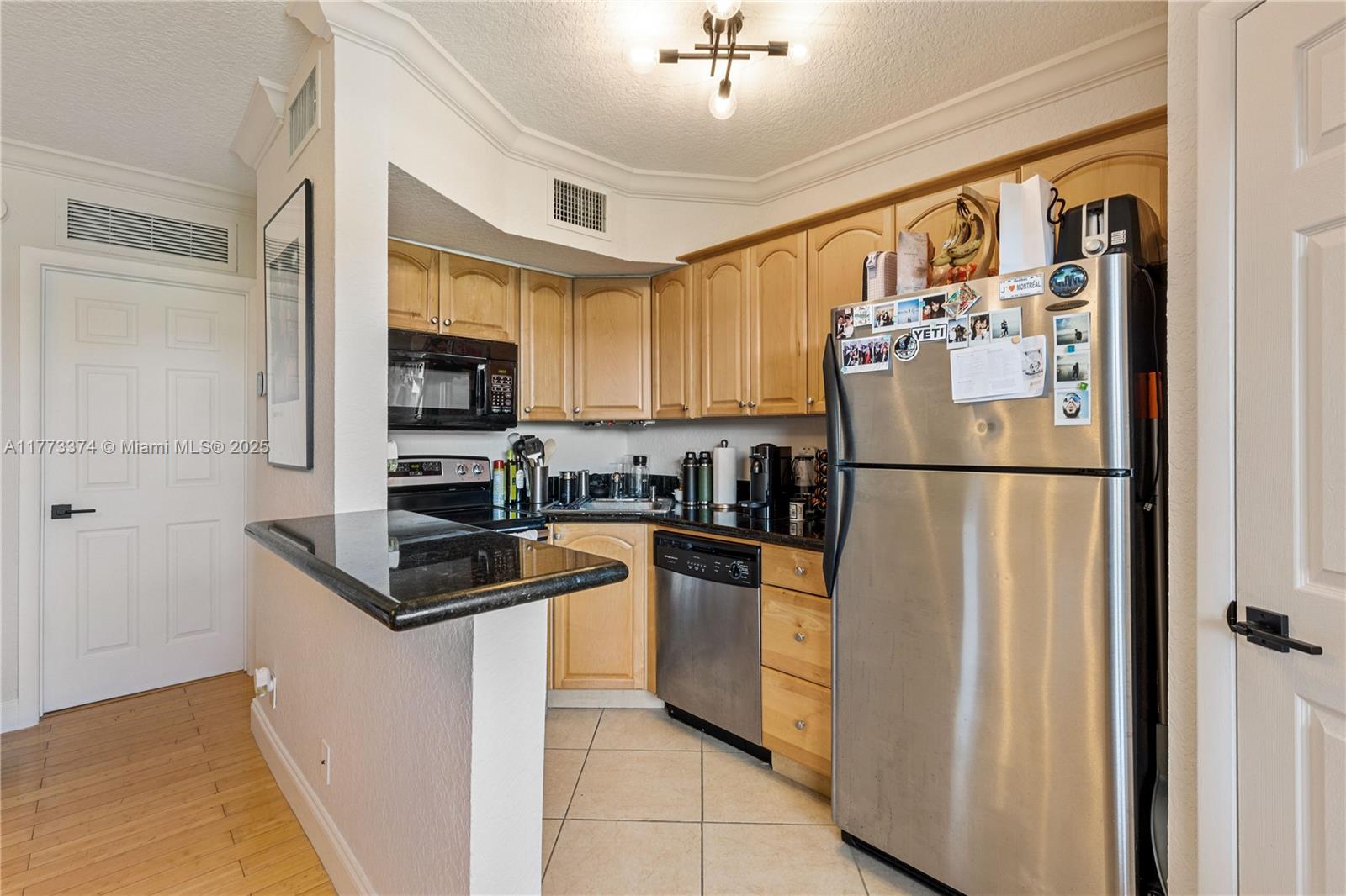 744 NE 14th Ave # 18
