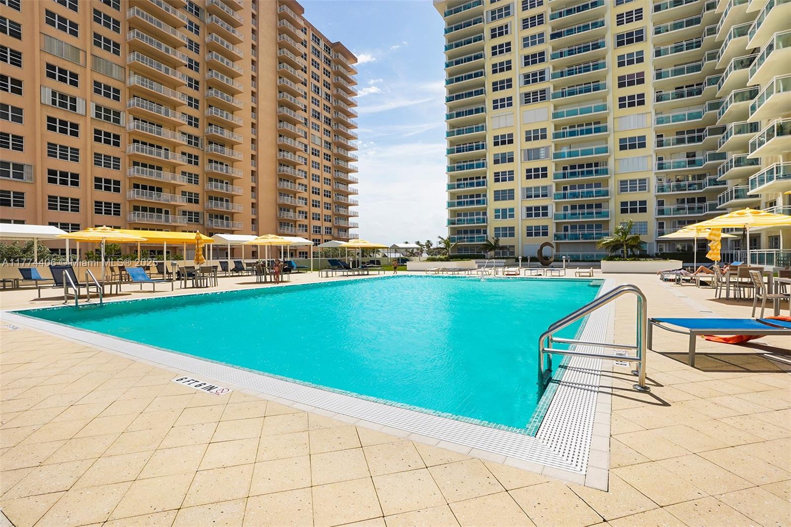 3900 GALT OCEAN DR # 214