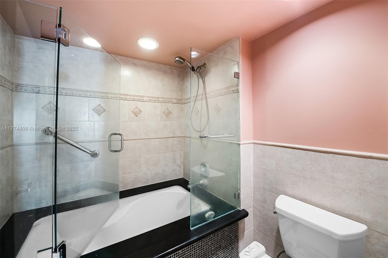 3900 GALT OCEAN DR # 214