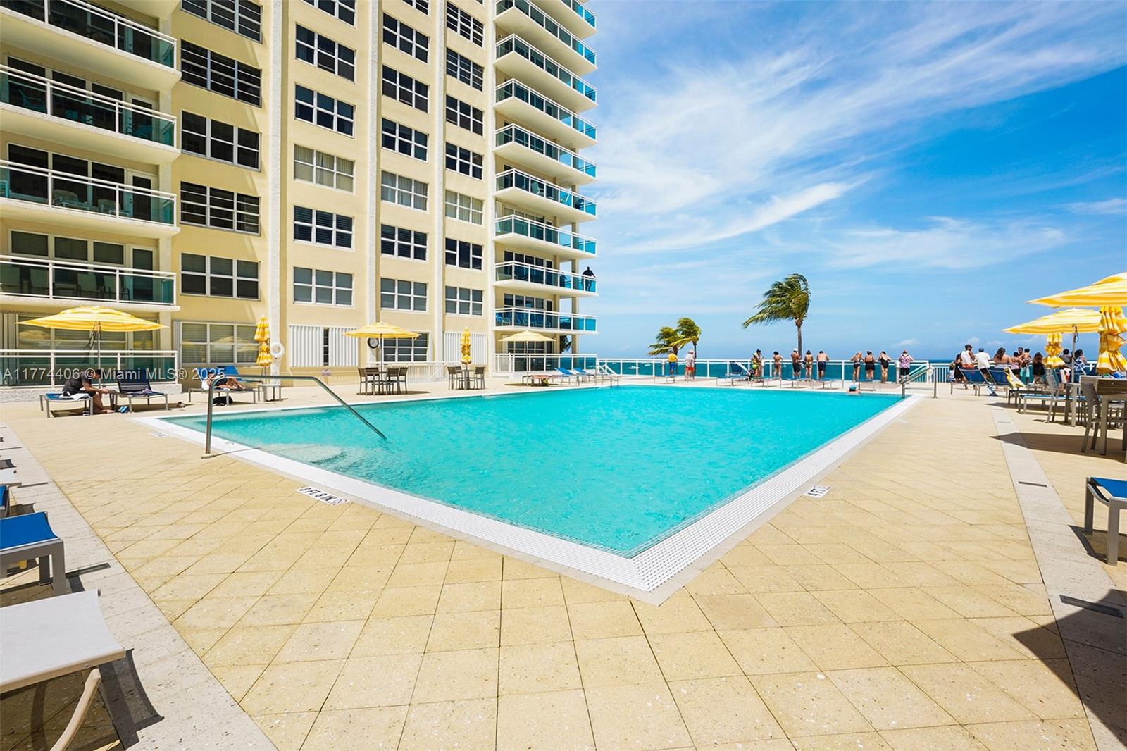 3900 GALT OCEAN DR # 214