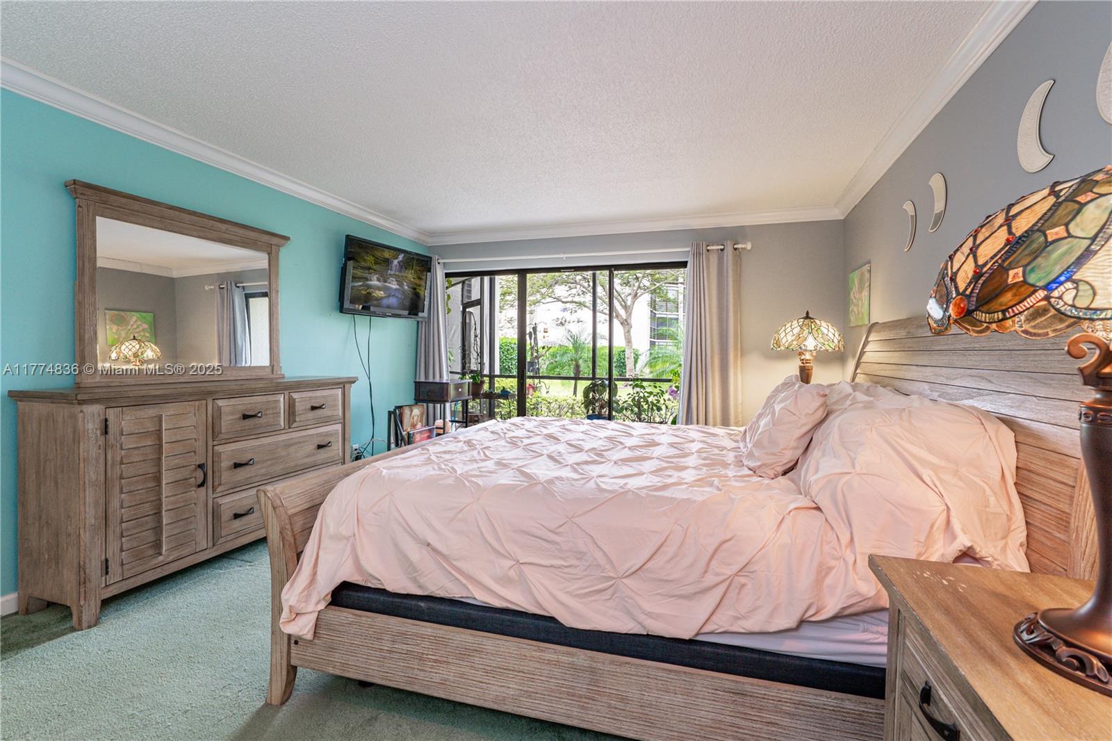 5750 Camino Del Sol # 103