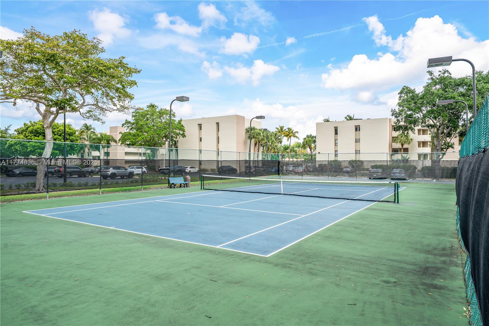 5750 Camino Del Sol # 103