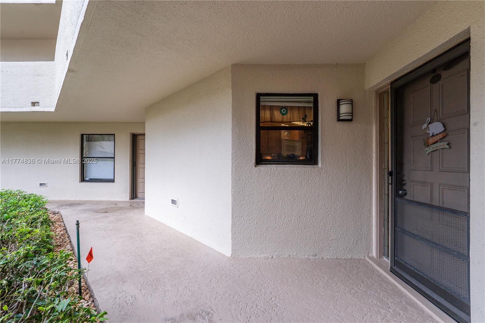 5750 Camino Del Sol # 103