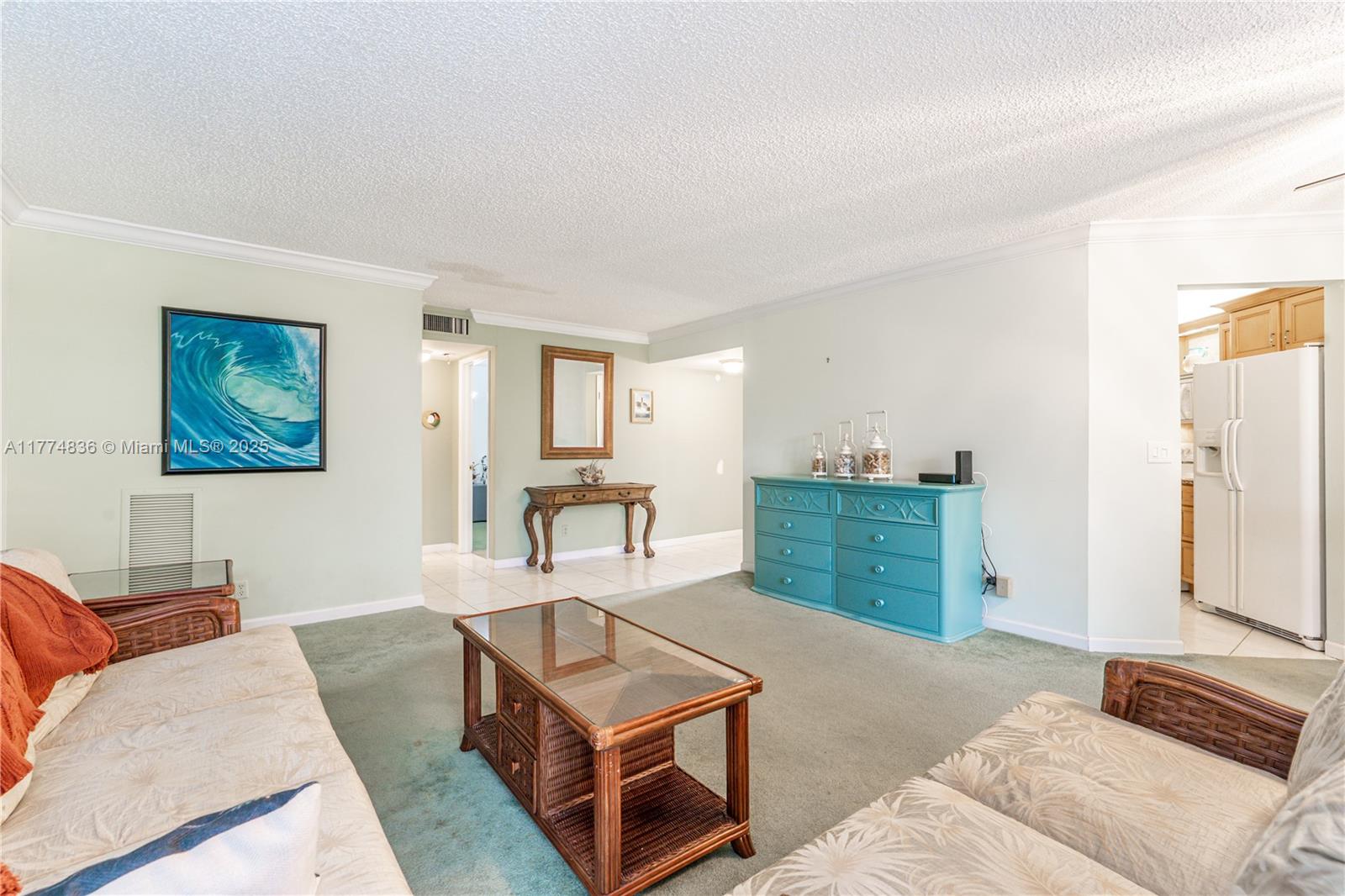 5750 Camino Del Sol # 103