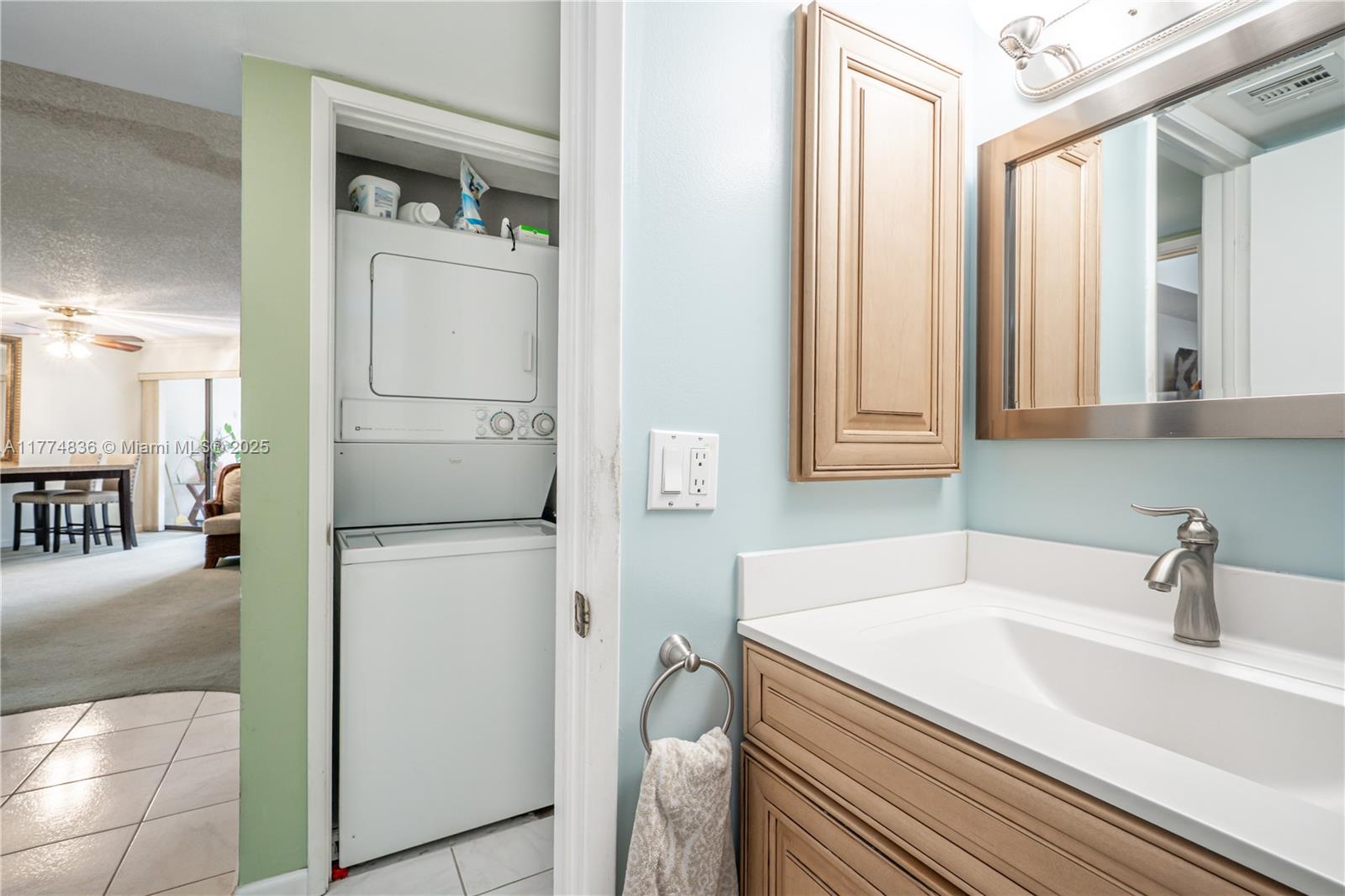 5750 Camino Del Sol # 103