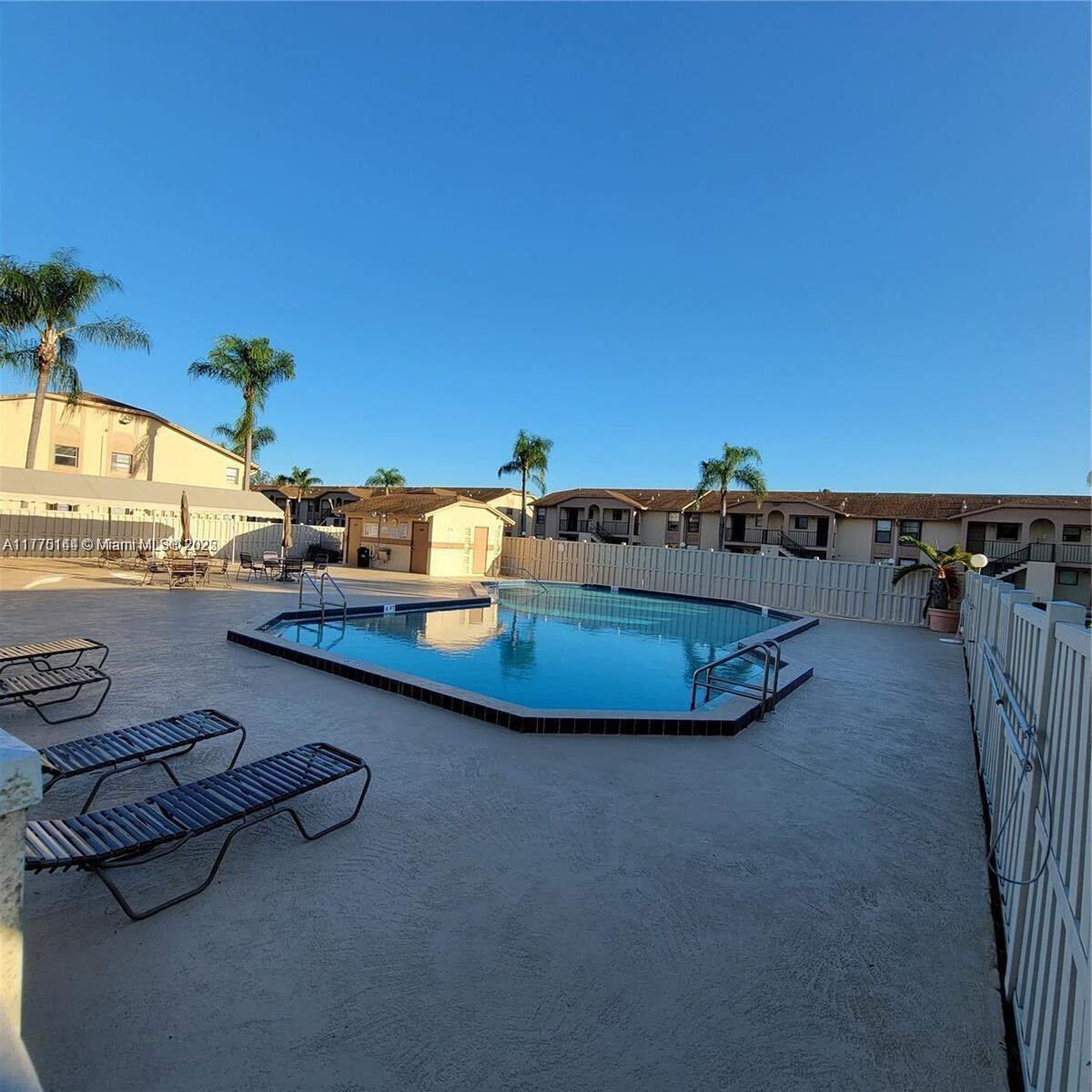 9413 Boca Cove Cir # 1109