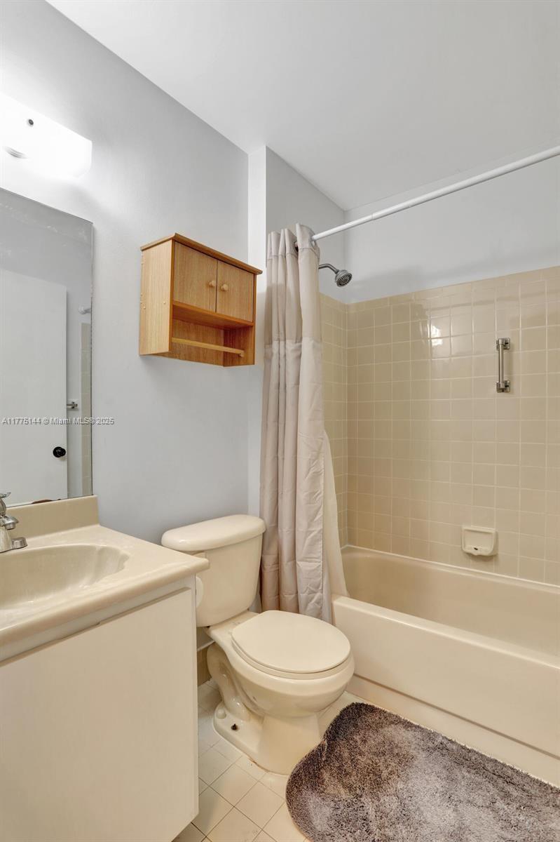 9413 Boca Cove Cir # 1109