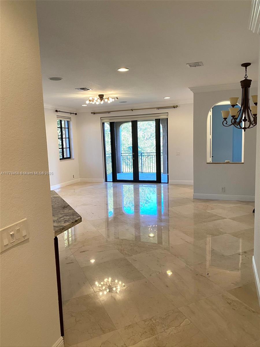 2795 Kinsington Cir # 3 Unit: 11-3