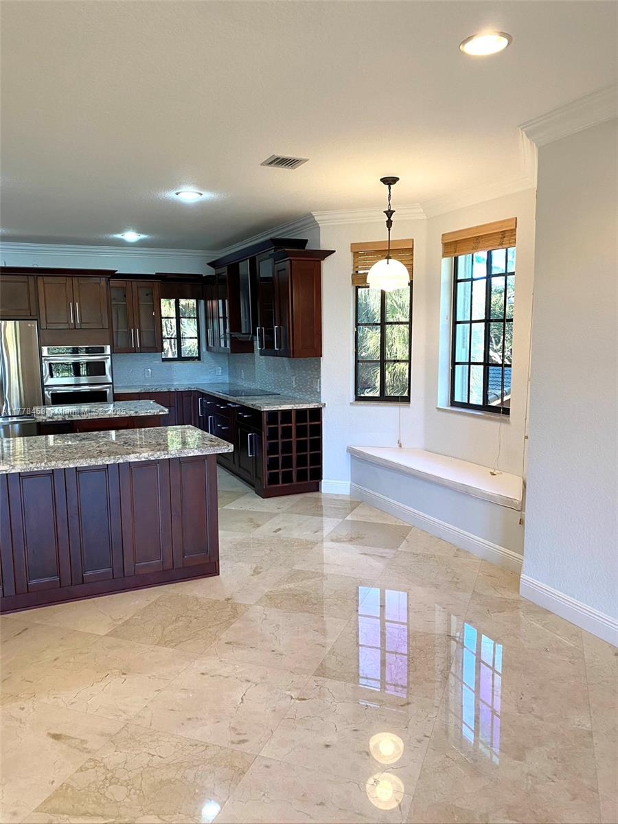 2795 Kinsington Cir # 3 Unit: 11-3