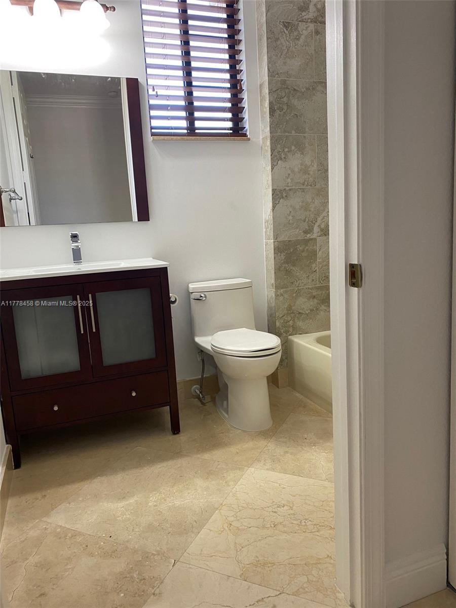 2795 Kinsington Cir # 3 Unit: 11-3